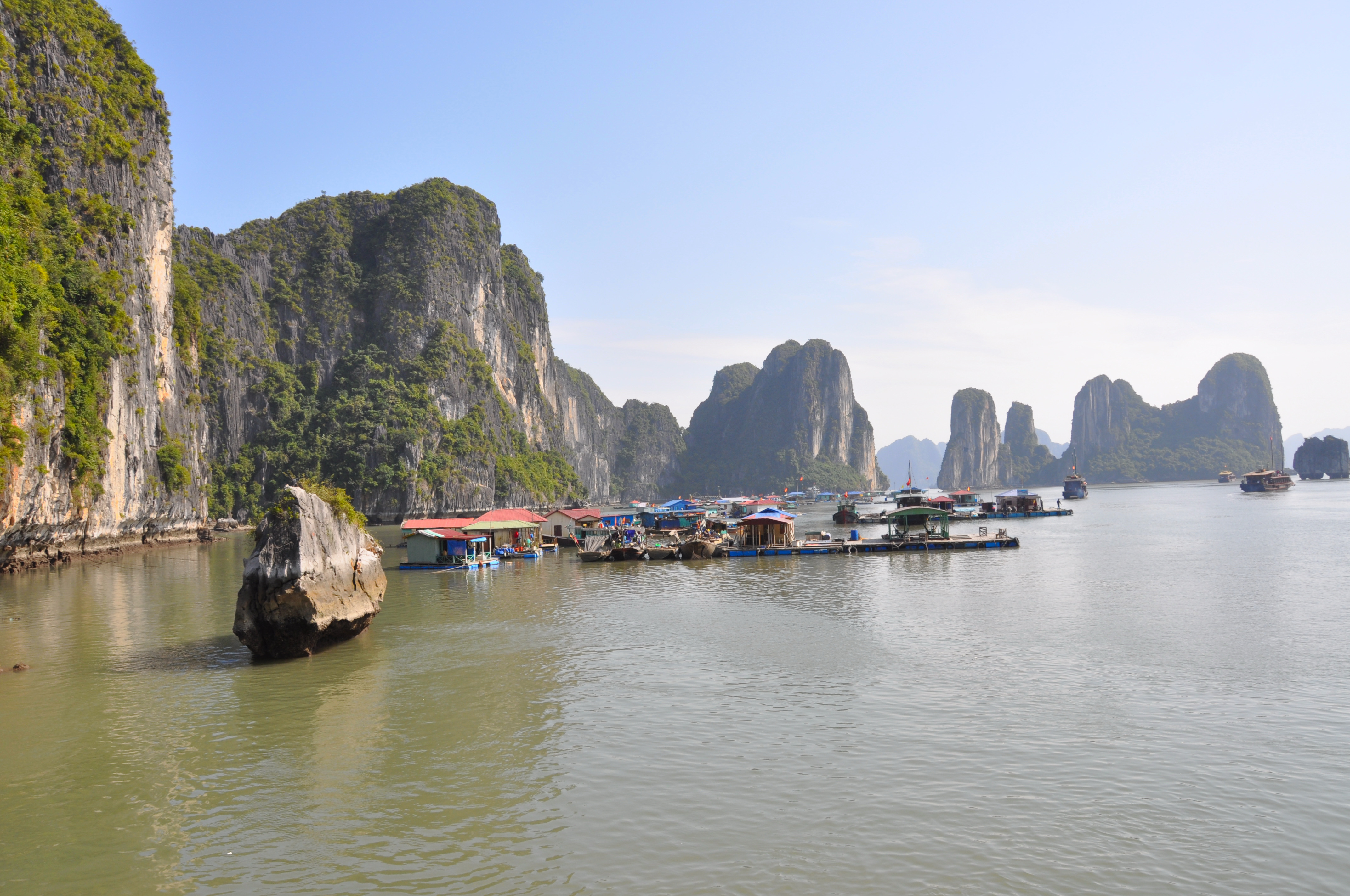 Voyage vietnam petit groupe Ha-Long - Manh Asie