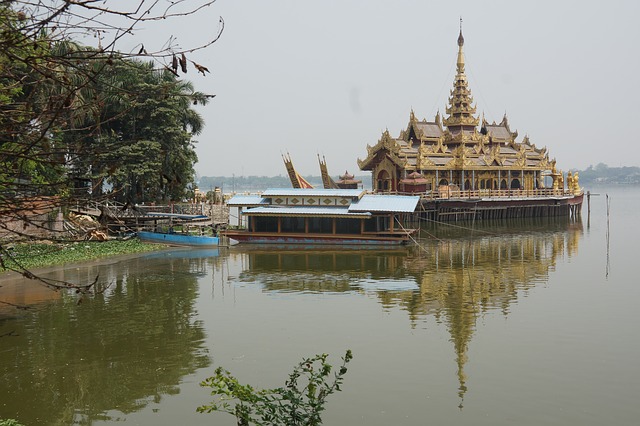 Circuit Birmanie en petit groupe Mandalay